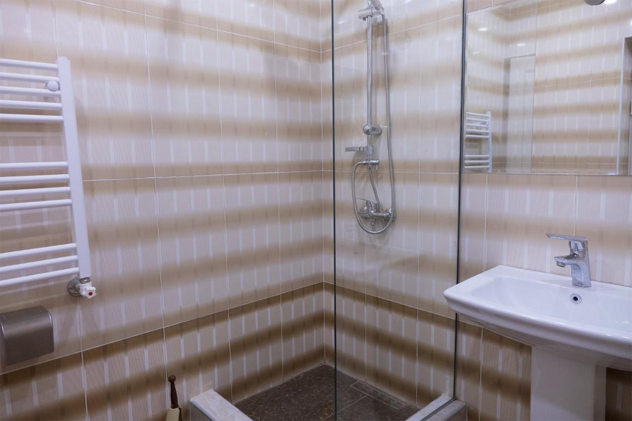 Midcity Hostel Jerevan Eksteriør bilde