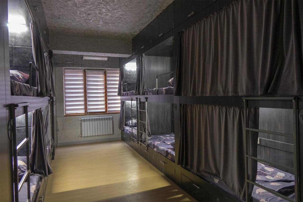 Midcity Hostel Jerevan Eksteriør bilde